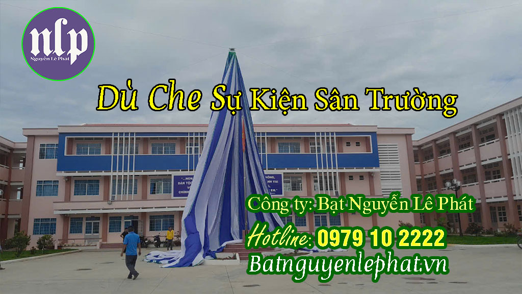 Dù che sự kiện sân trường học